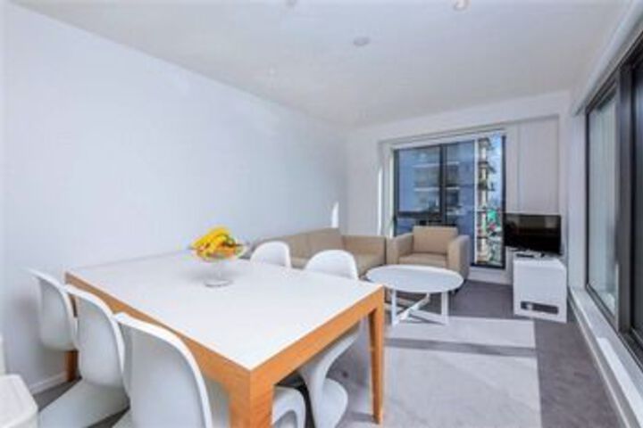 Room 21 of 35