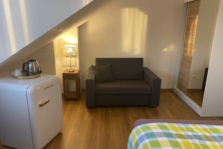 Room 12 of 29