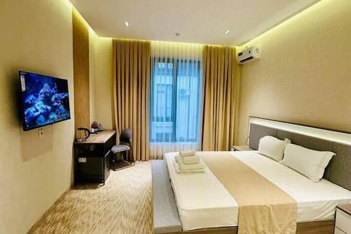 Room 43 of 60