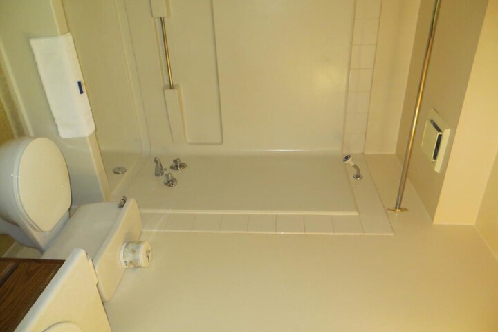 Room 42 of 58
