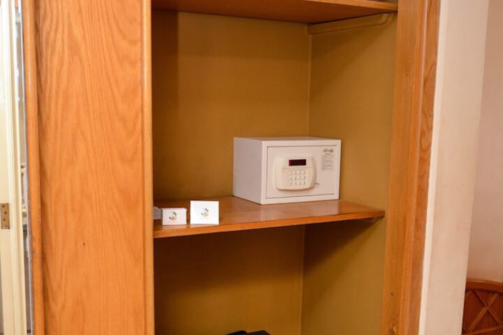 Room 38 of 103