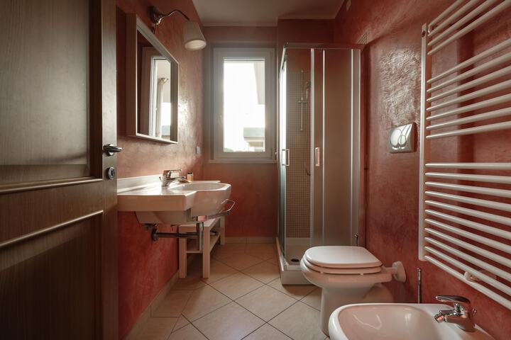 Room 60 of 94