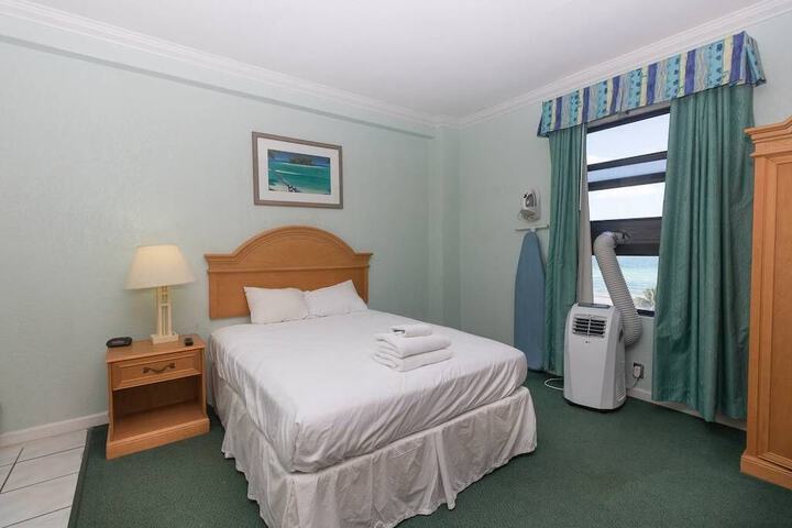 Room 5 of 22