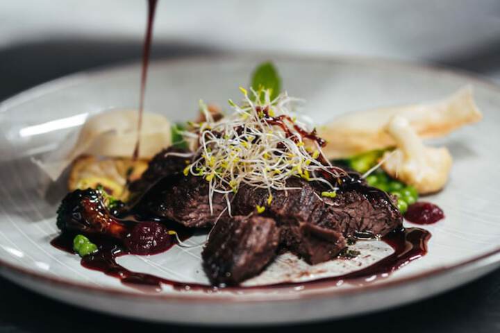 Dining 72 of 103