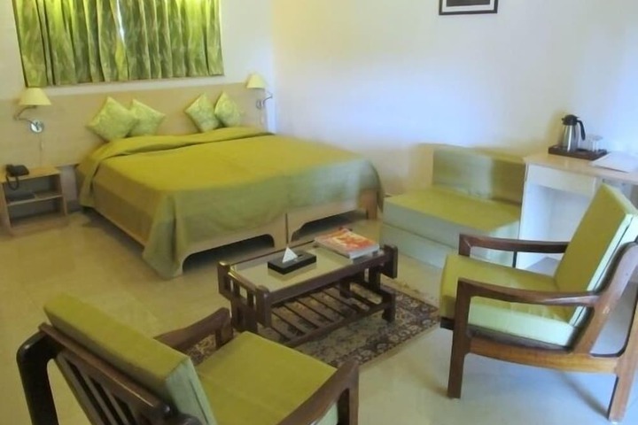 Room 5 of 40