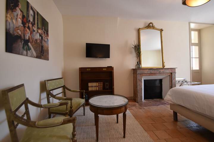 Room 5 of 26