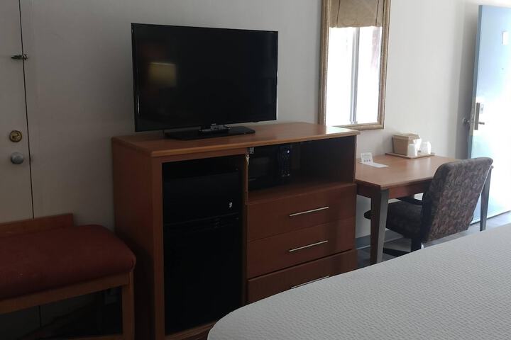 Room 57 of 190