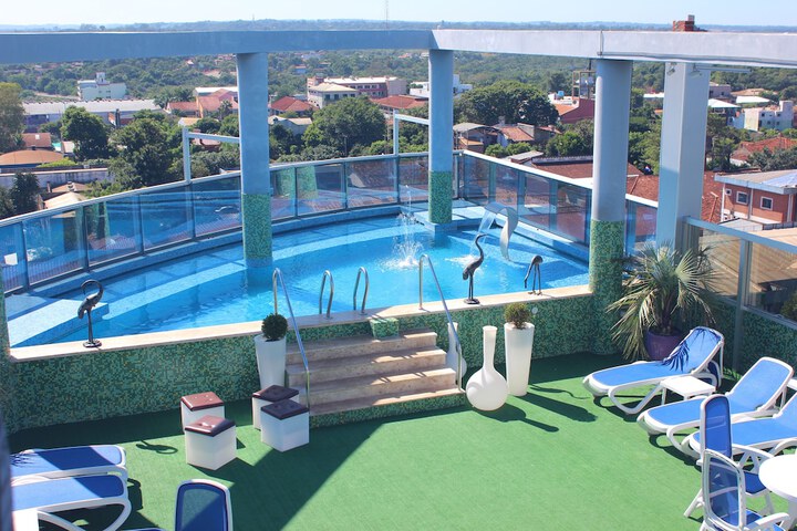 Pool 62 of 80