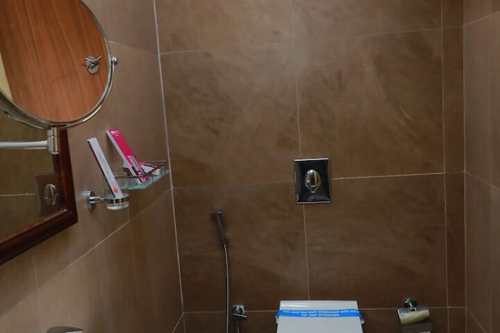 Room 14 of 21
