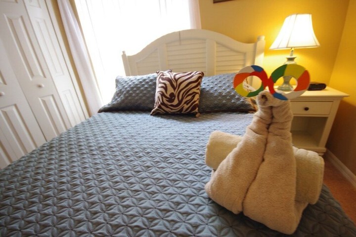 Room 4 of 39