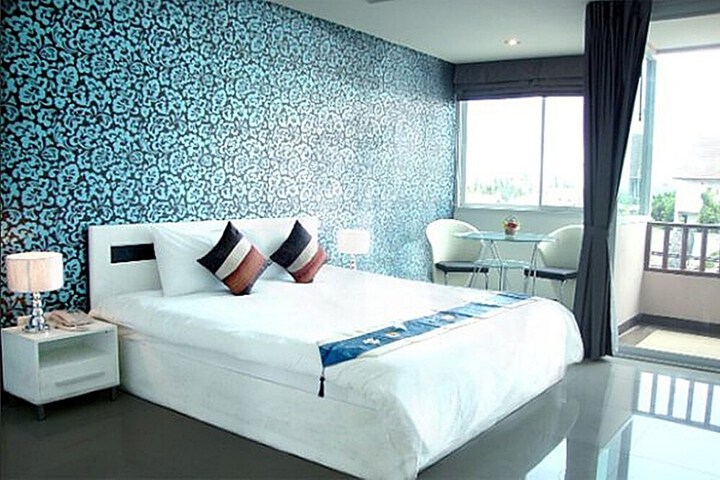 Room 16 of 44