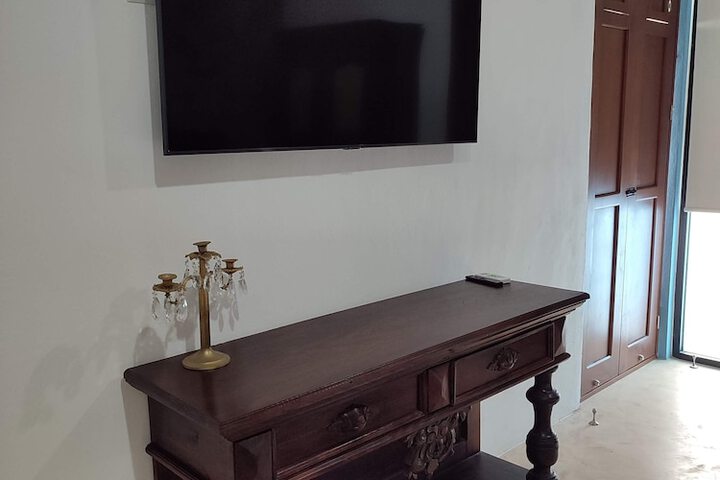 Room 9 of 44