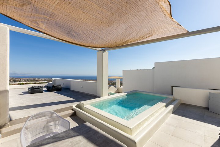 Pool 47 of 61
