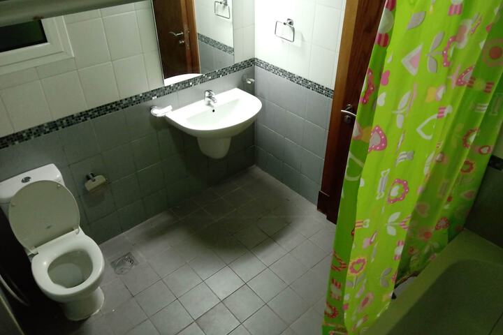 Room 3 of 7