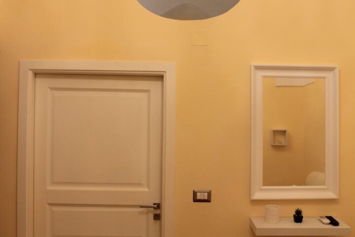 Room 30 of 50