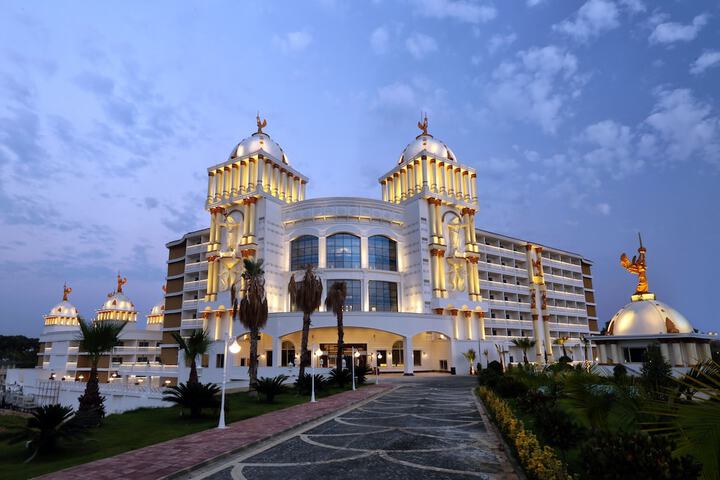 Hotel 465 of 525
