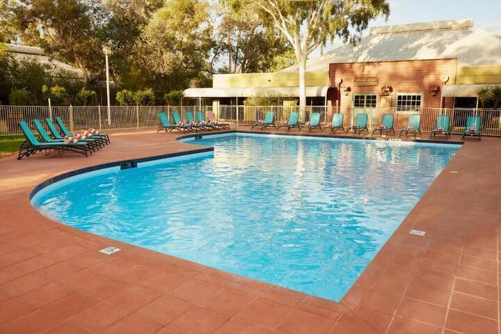 Pool 12 of 18