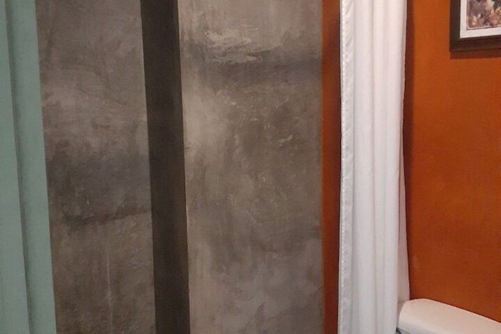 Room 75 of 117