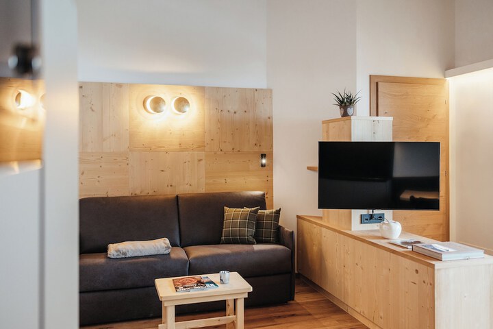 Room 64 of 108