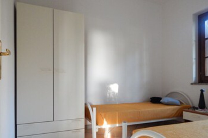 Room 15 of 60