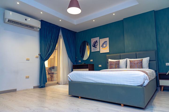 Room 28 of 158