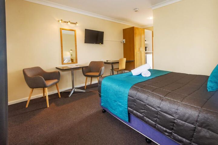 Room 21 of 35