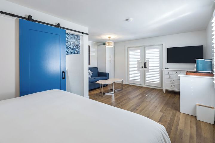 Room 9 of 51