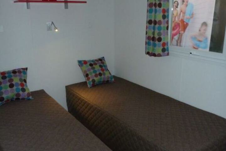 Photo 8