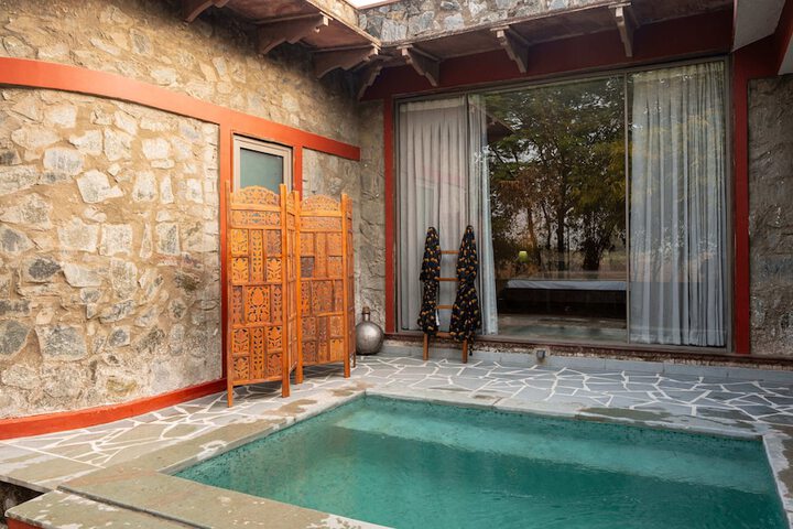 Pool 23 of 66