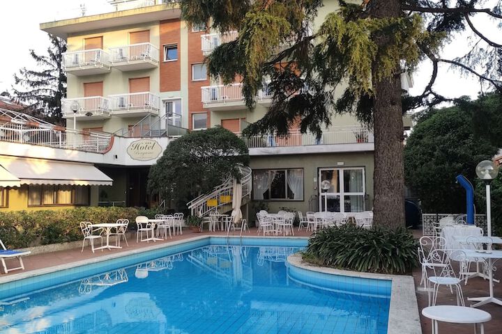 Hotel Bergamo Mare Mhotelsgroup in San Bartolomeo al Mare