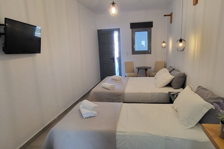 Room 81 of 210