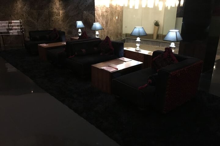 Guest Lobby