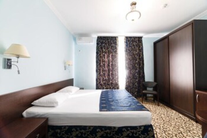 Room 14 of 48