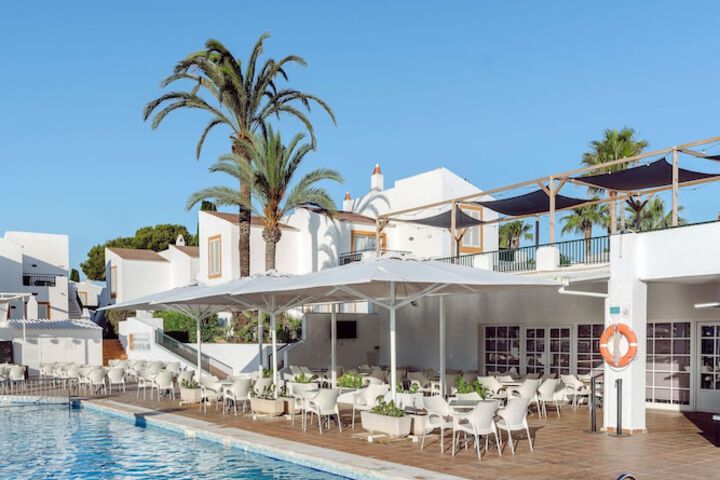 Pool Hotel