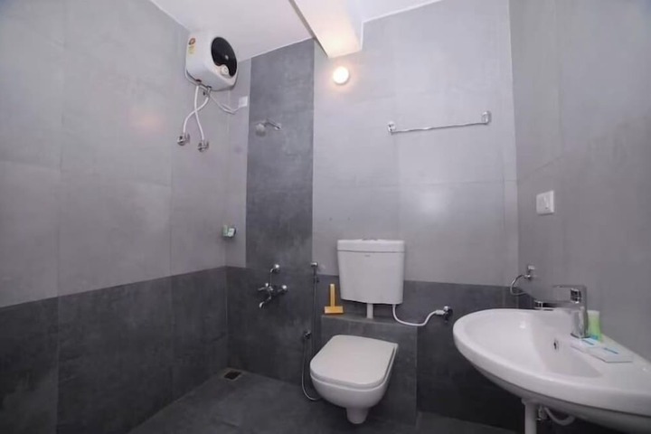 Room 18 of 27