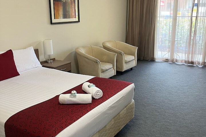 Room 14 of 40