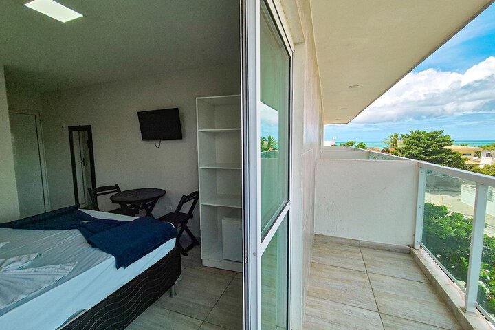 Room 43 of 82
