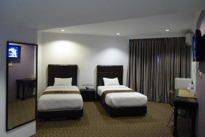 Room 19 of 42