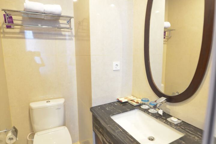 Clean Restrooms