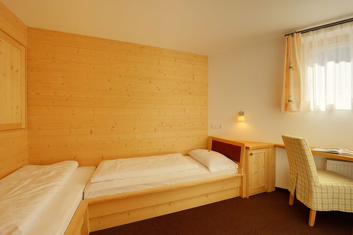 Room 14 of 70