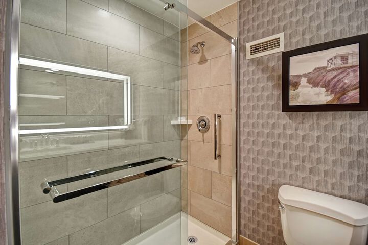 Bathroom shower
