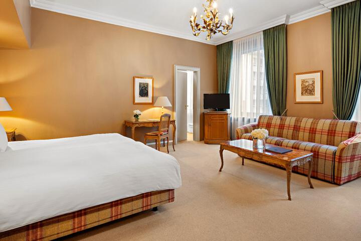 Room 40 of 82