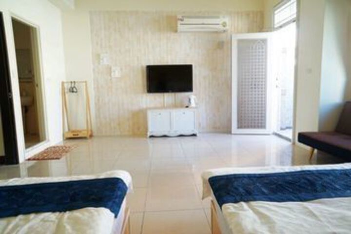 Room 16 of 17