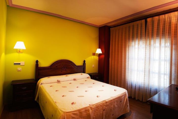 Room 2 of 34