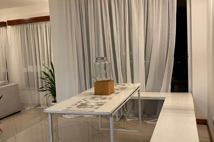 Room 104 of 190