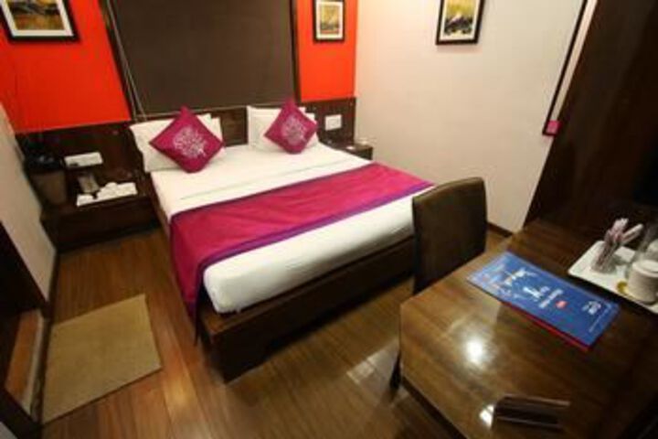 OYO Rooms Race Course Ring Road