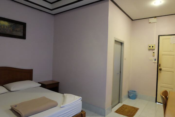 Room 5 of 55