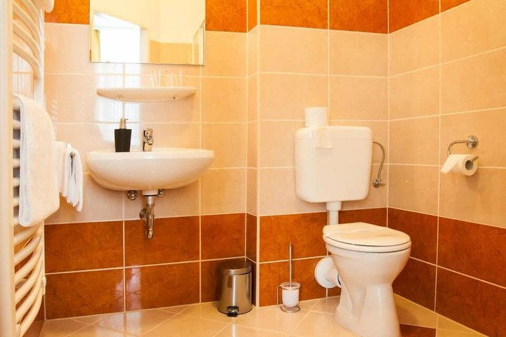 Bath Interior