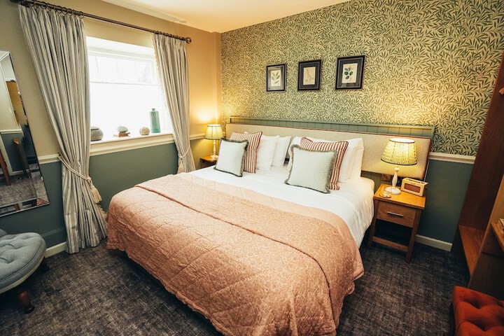 Room 4 of 39