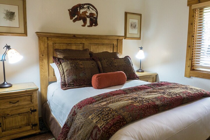 Room 3 of 30